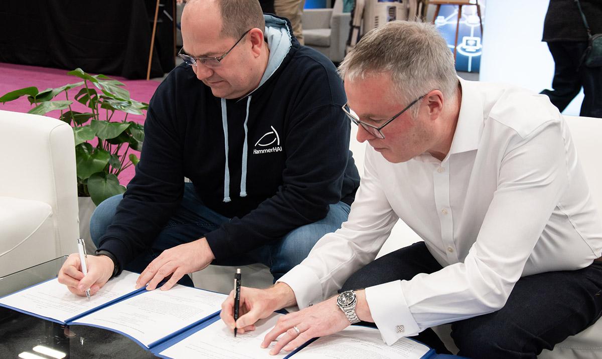 Bastian Koller ( Deputy Director of the High-Performance Computing Center Stuttgart) and Mark Parsons (EPCC Director).